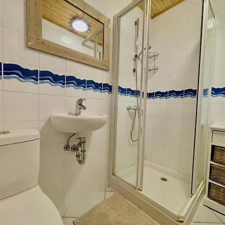 Duplex Chaleureux Pour 6 A Avec Parking - Fr-1-624-175 Apartment *